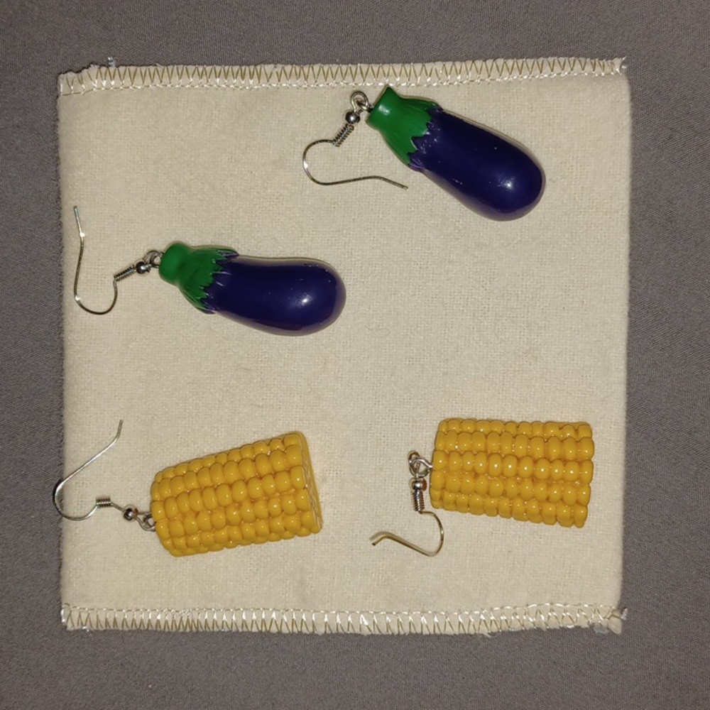 2 pairs of vegetable earrings